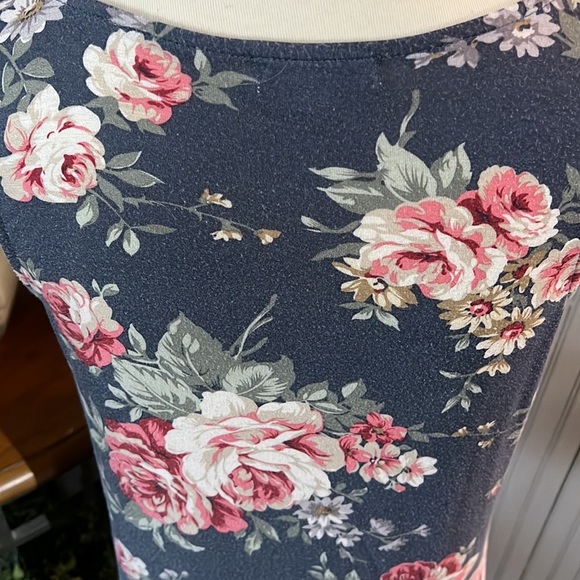 Puli Top - Picture 4 of 8